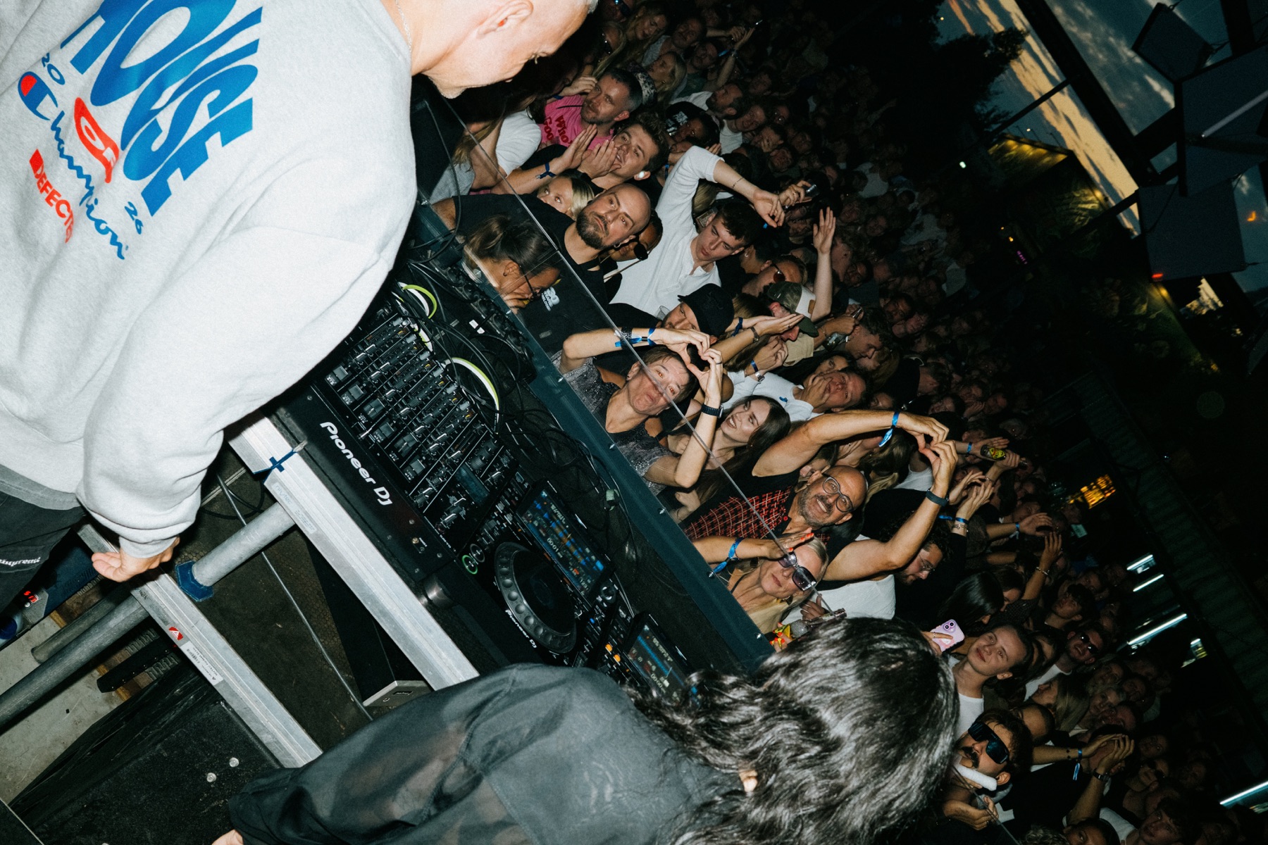 Reznik facing the crowd at Dockland Summer Closing